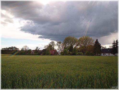 Sonnenstrahl &uuml;ber dem Dorf