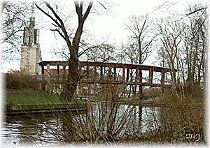 Nuthem&uuml;ndung in den Tiefen See