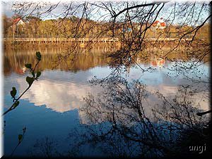 Wolken baden im Nikolassee